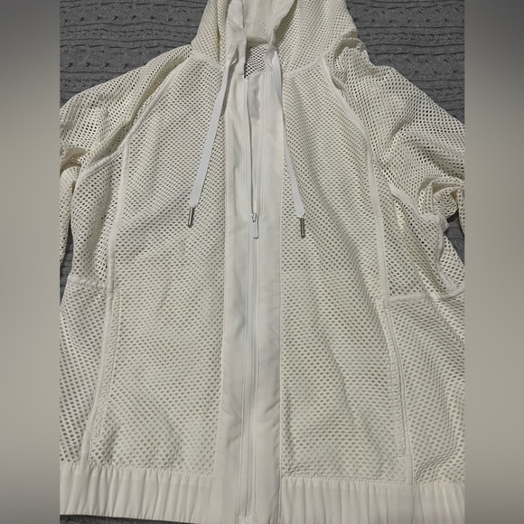 Lululemon Mesh on Mesh Jacket Goldie medium 6 - Picture 7 of 7